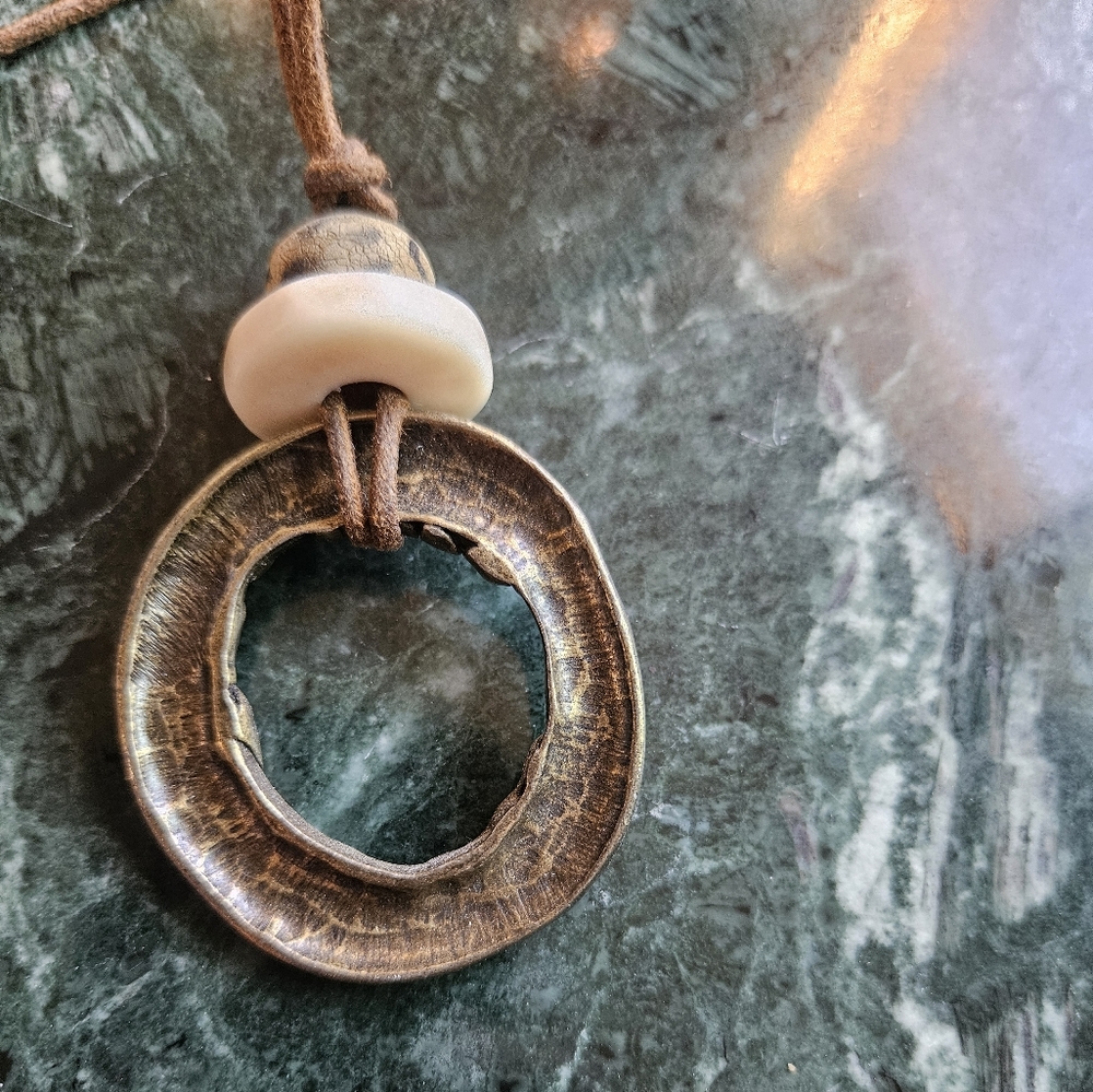 Long necklace - Picture 3 of 5